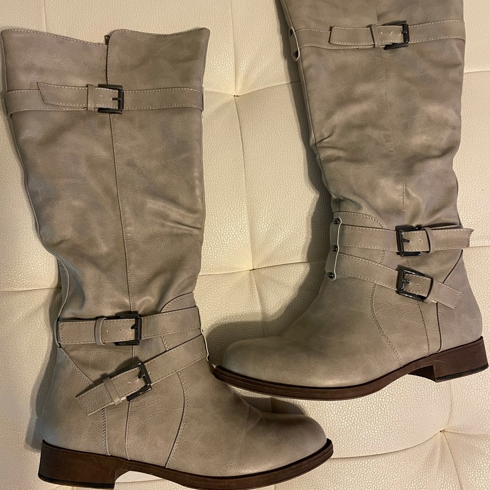 Journee Collection BITE Riding Boot - Picture 3 of 4